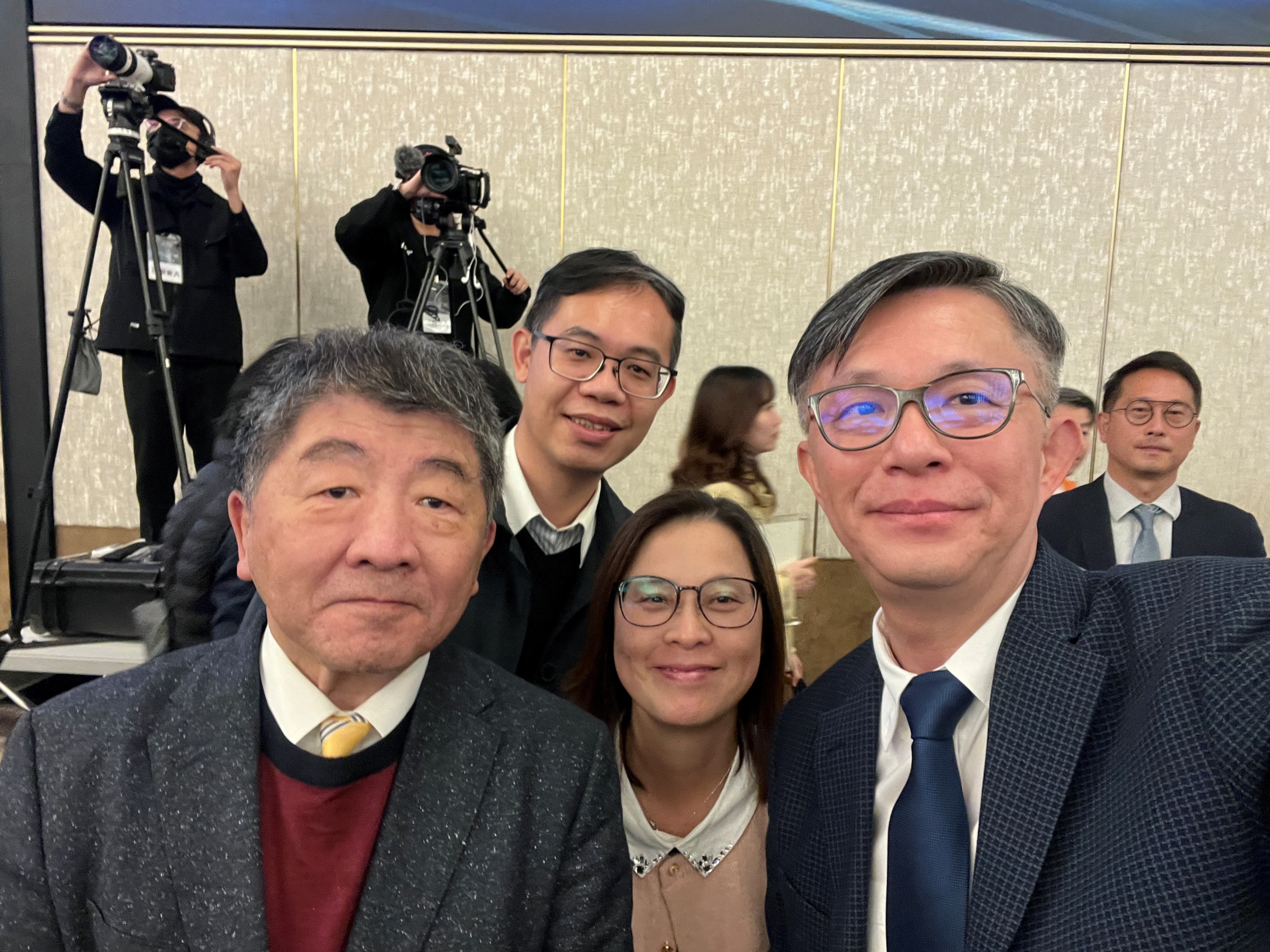 林偉哲部長與長官合影